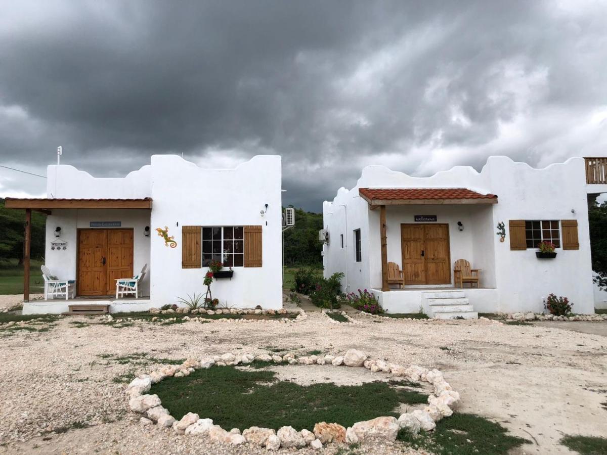 Azteca Villas Treasure Beach Exteriér fotografie