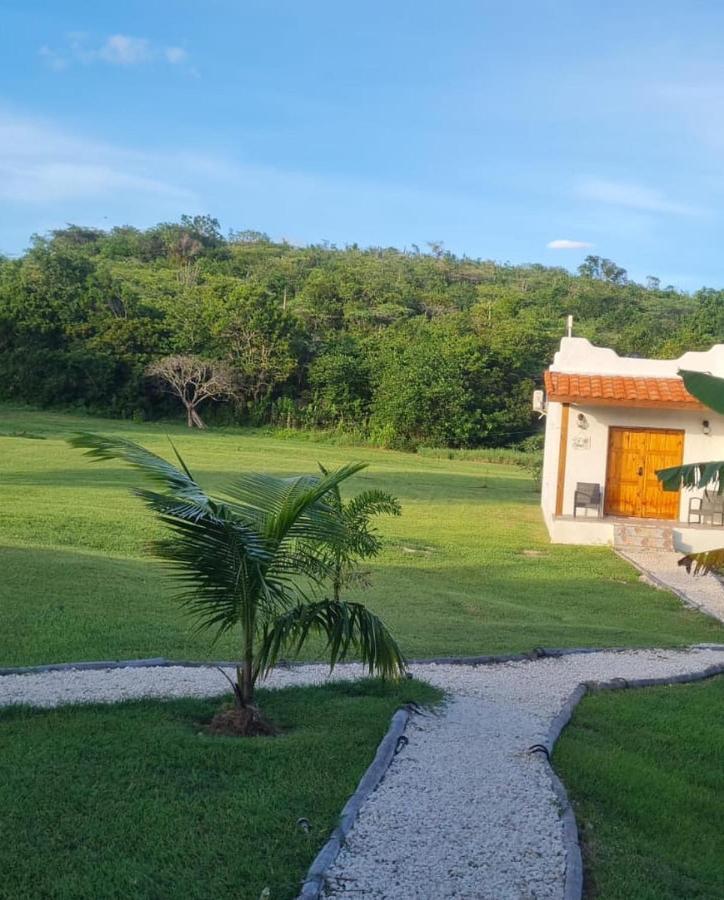 Azteca Villas Treasure Beach Exteriér fotografie